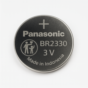Vista superior de la batería Panasonic BR2330 de litio 3V sobre fondo blanco