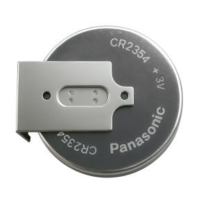 Vista superior de la batería Panasonic CR2354 de litio 3V con 3 pines para soldar en tarjeta electrónica