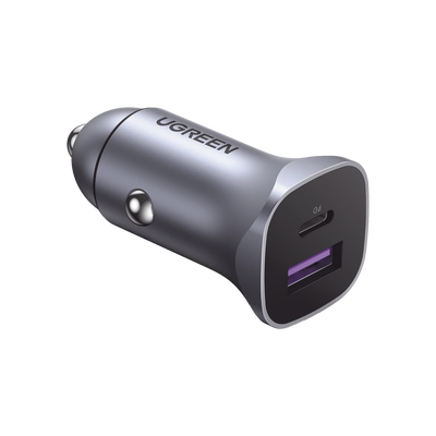 Cargador auto USB PD3 40858 UGREEN con 2 puertos y carga rápida 30W